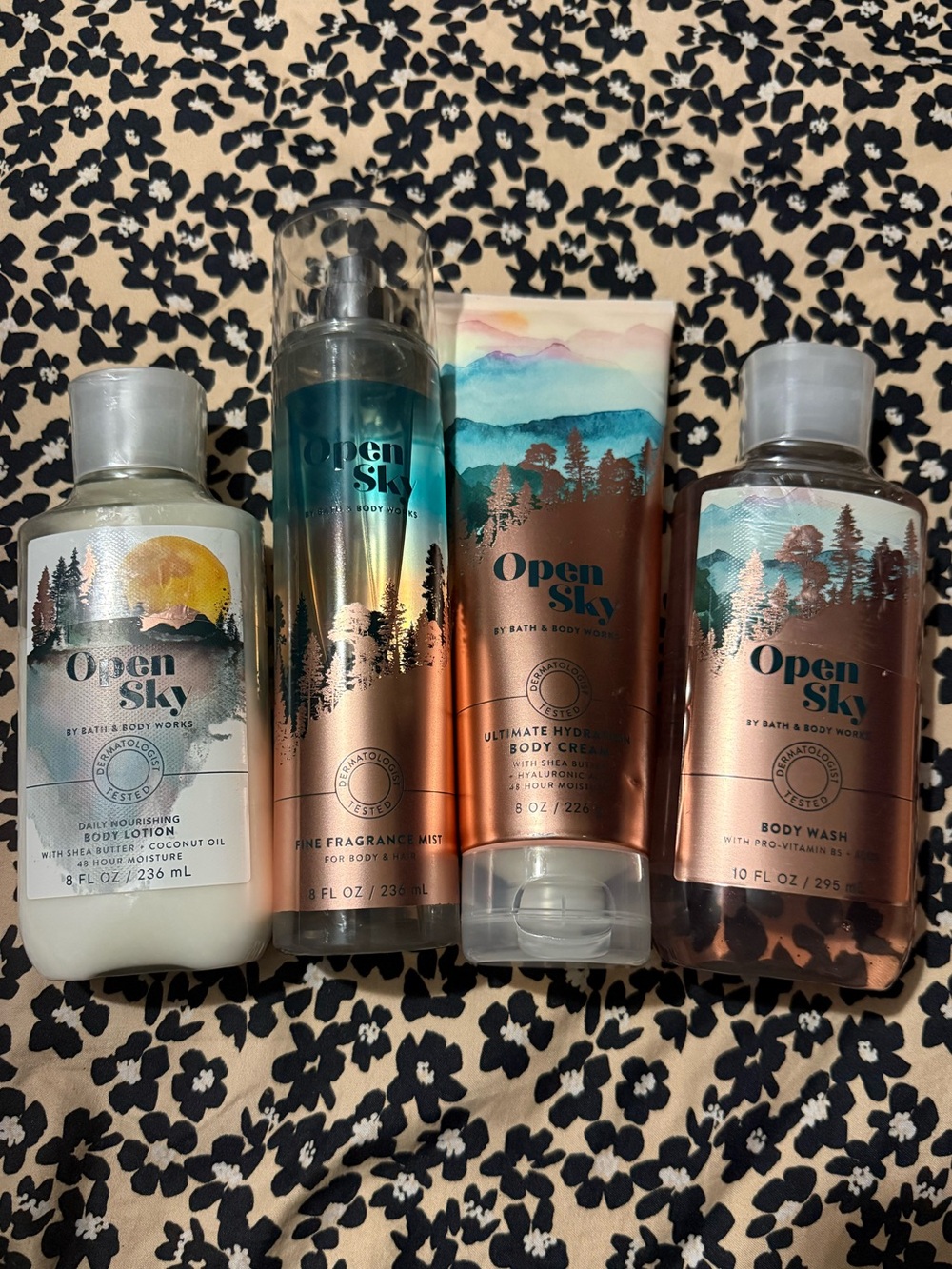 Bath & Body Works Open Sky fragrance Bath & Body Set - Blue/Bronze/Copper